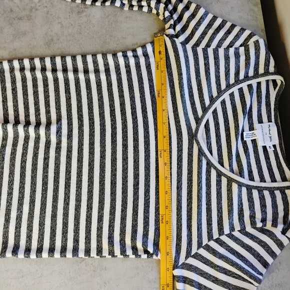 Michael Stars for Anthropologie Long Sleeve Shine Stripe Top V Neck Size M/L - Picture 9 of 10